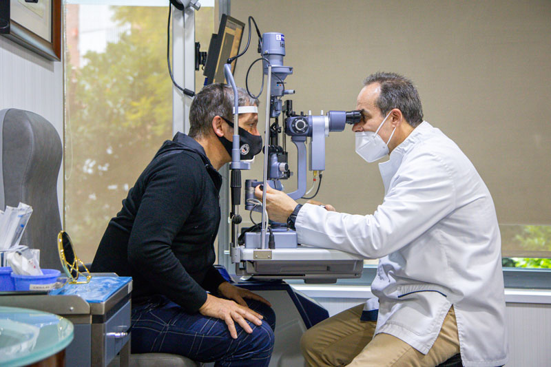 Operación vista cansada del fotógrafo Gustavo Gonzalez con cirugia refractiva